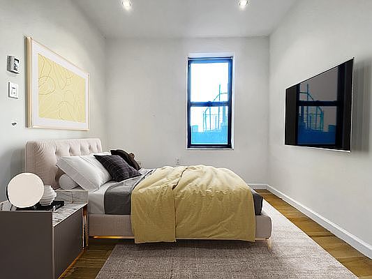 1st image of 406 W 39th St #5W