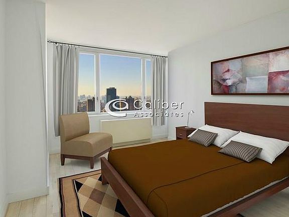 5th image of 30 W 63rd St APT 22G