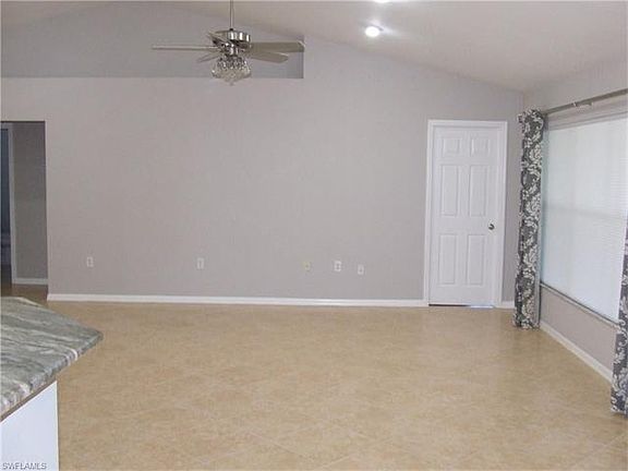4th image of 4029 NE 8th Pl