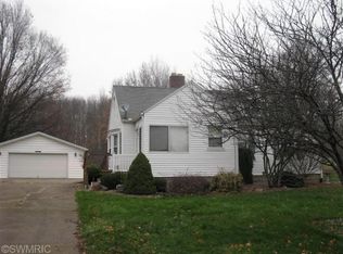 19266 Us Highway 12, Edwardsburg, MI 49112