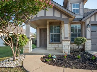220 Chalk Mountain Dr, Fort Worth, TX 76140
