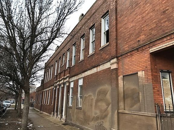 2nd image of 2658 W 21st Pl