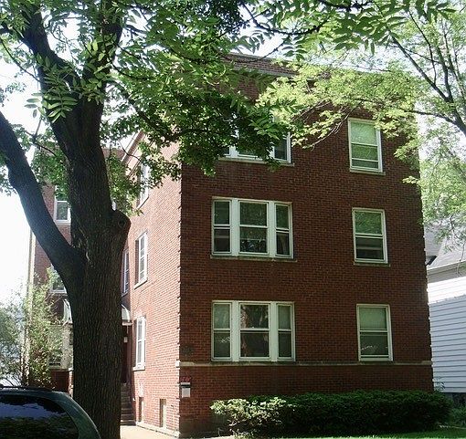 1st image of 1719 W Farragut Ave #1721-2