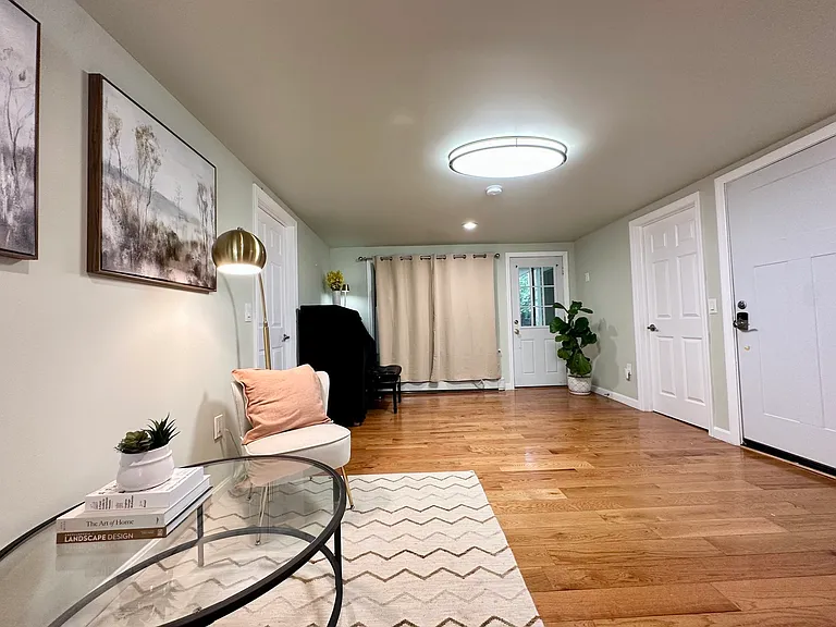 13 Mill St #1 — Photo 5