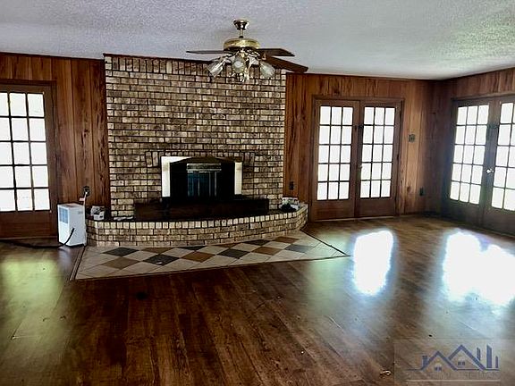 5th image of 296 Bobcat Ln