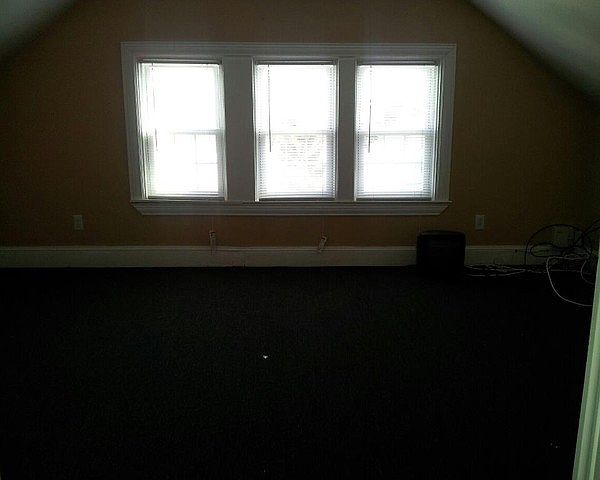 2nd image of 89 Tobey St