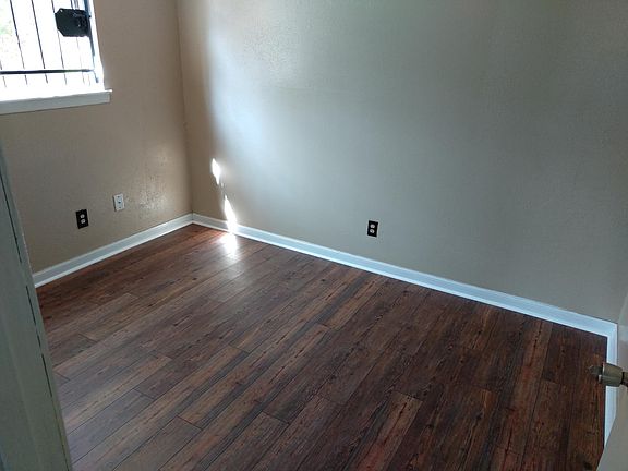 4th image of 11322 Bay Cedar Dr