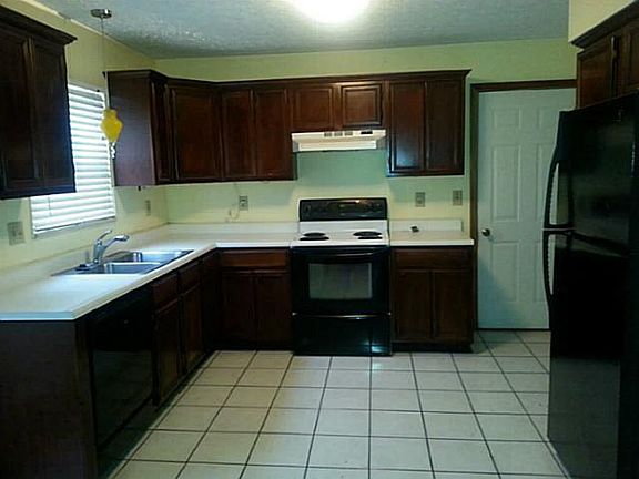 2nd image of 4641 Brownstone Dr