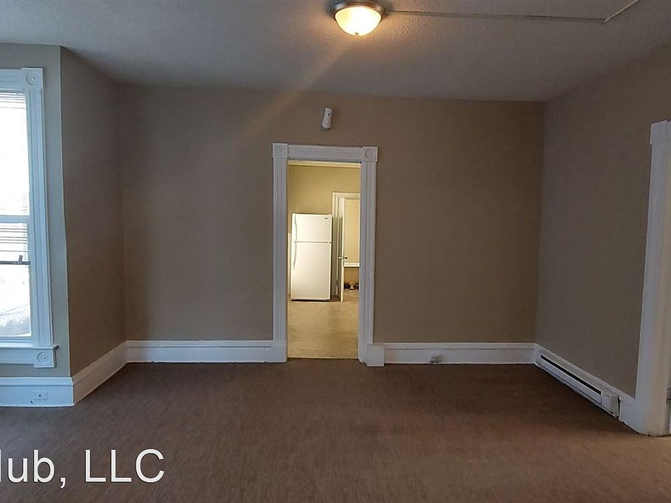 1st image of 955 Burr St #1
