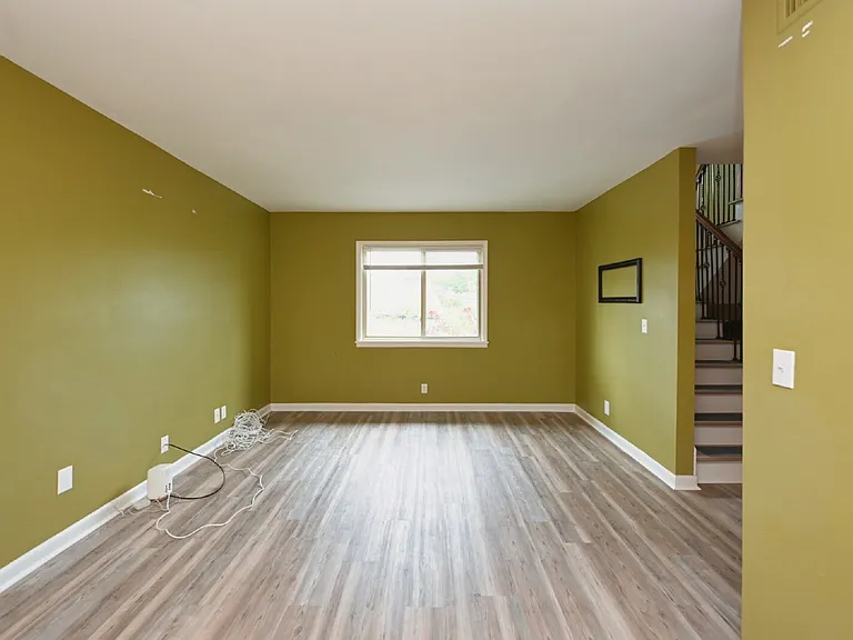 215 Summit Ridge Dr — Photo 5