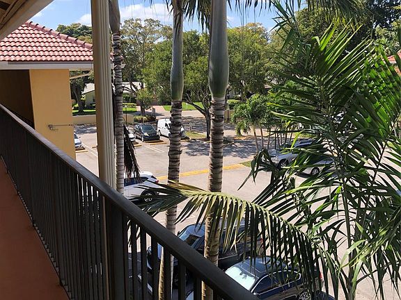 3rd image of 11441 NW 39th Court #318