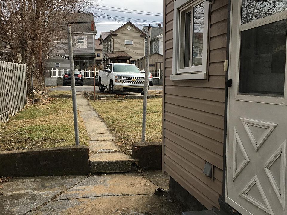 2nd image of 517 N 7th Ave