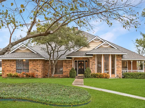 420 E Coachlight Trl, Rockwall, TX 75087