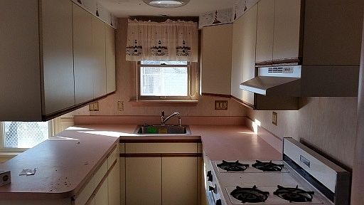 2nd image of 16 A Ave