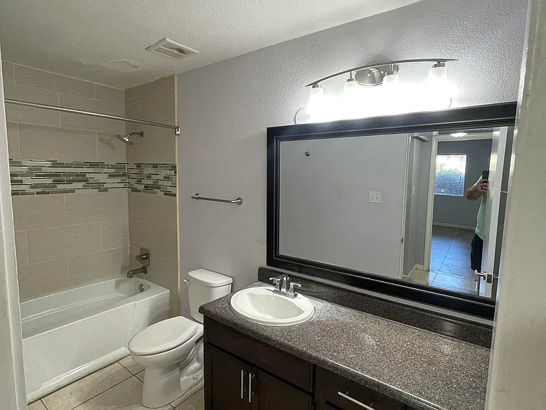 2 W Northern Ave #5 — Photo 25