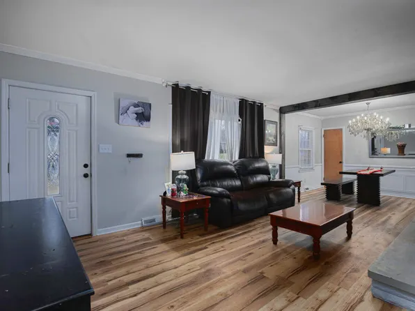 141 Locust Hts, Nicholasville, KY 40356