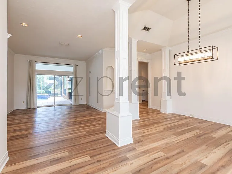 3667 Cattail Dr S — Photo 8