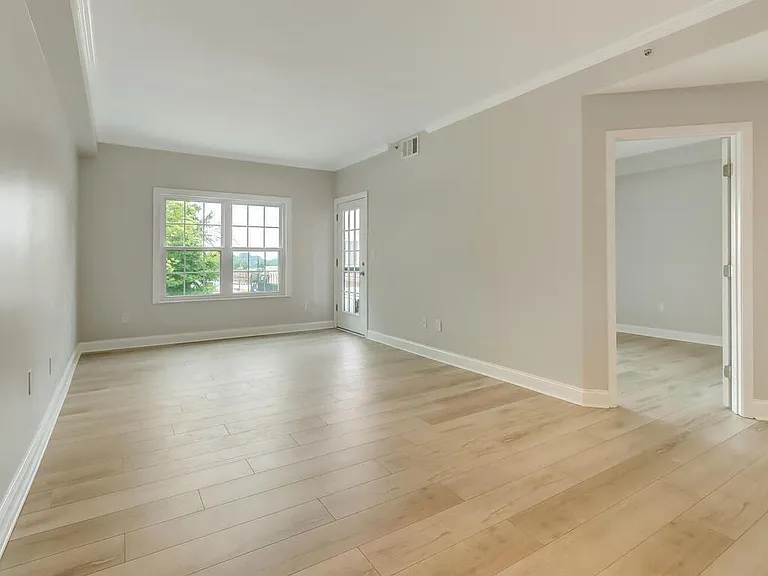 1074 Peachtree Walk NE #B222 — Photo 30
