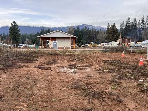 4th image of 403 2nd St