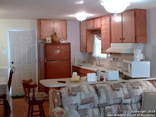 2nd image of 5430 Justo Ln