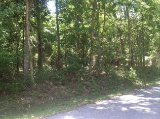 3000 N 1st St, Ocean Springs, MS 39564