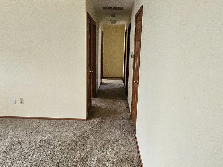 1514 Cherry Ln — Photo 9