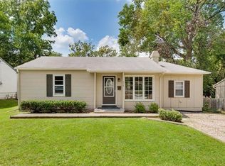 474 N Neconi Ave, Bonner Springs, KS 66012