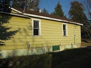 2nd image of 5796 Long Lake Rd