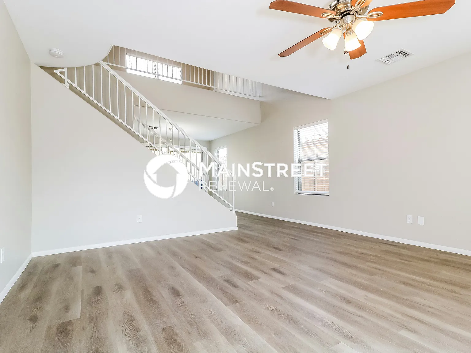 2837 S 63rd Dr — Photo 4
