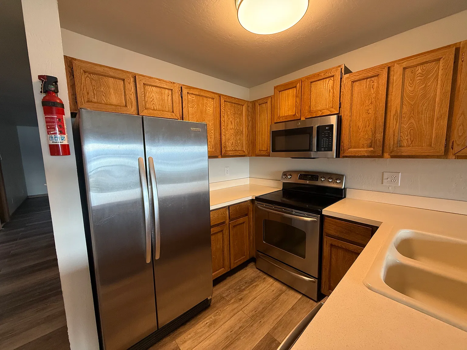 1 bed, 854 sqft, $2,600 — Photo 2