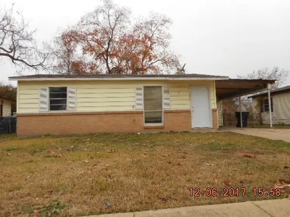 1221 Lampkin St, Bossier City, LA 71111