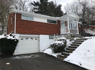 839 Cottonwood Dr, Monroeville, PA 15146