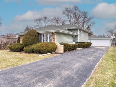 551 N Vista Ave, Lombard, IL, 60148