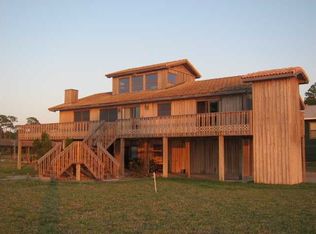 327 Gander St, Saint George Island, FL 32328