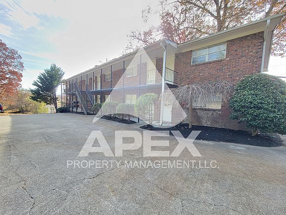 2nd image of 2700 Holbrook Dr APT 10