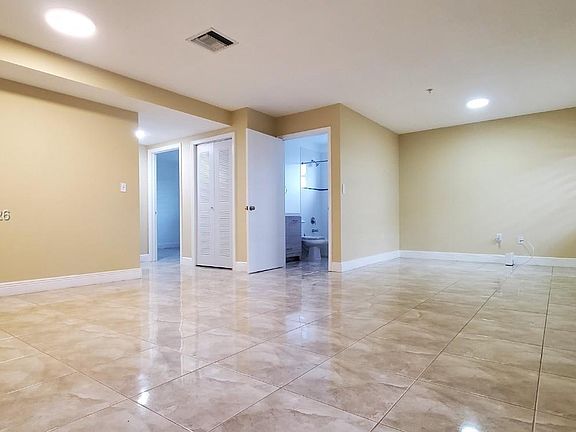 3rd image of 1627 NW 18th St APT 310