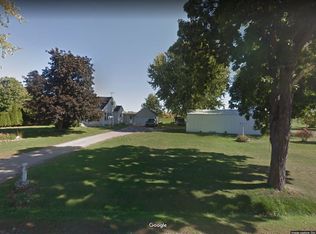 4324 County Rd S, Oshkosh, WI 54904