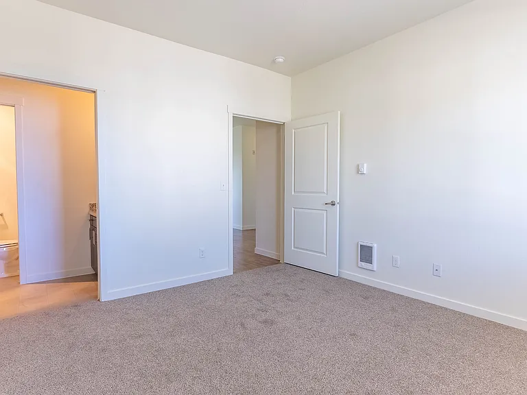Riverplace Apartment Homes — Photo 30