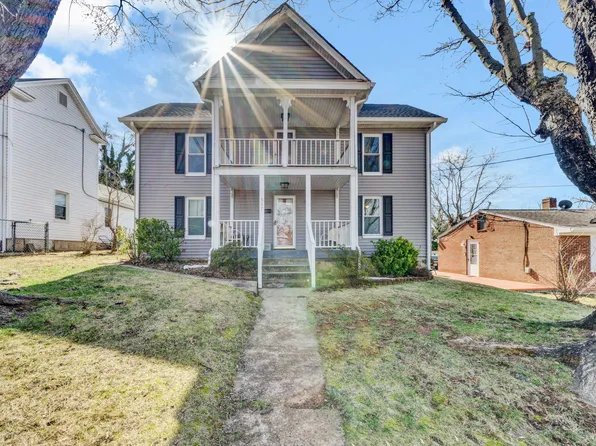 517 Jefferson Ave, Vinton, VA 24179