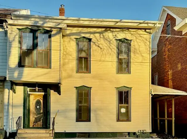 233 N Front St, Milton, PA 17847