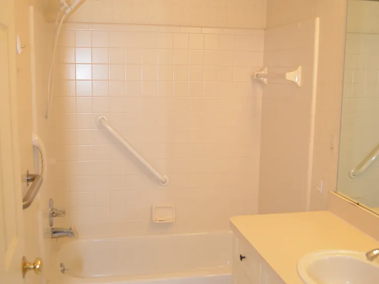 13313 Wyndemere Cir — Photo 16