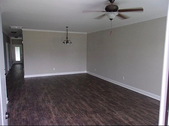 3rd image of 2204 Remington Ct #A