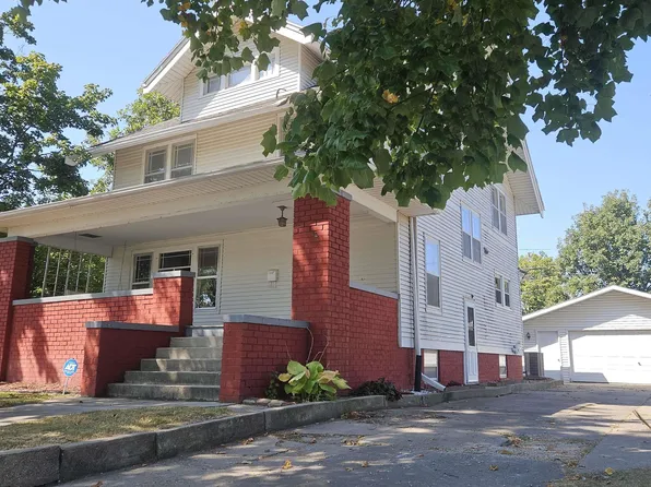 697 W Main St, Bushnell, IL 61422