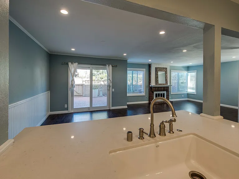 17030 Mount Lilita Ct — Photo 4