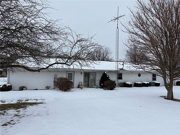 2nd image of 922 S 5th Ave