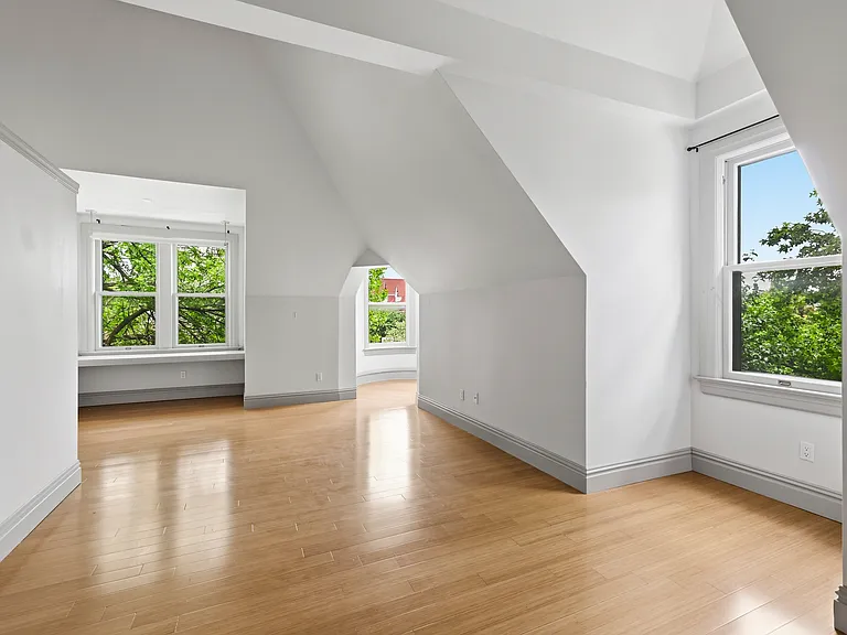 4400 Laclede Ave #3 — Photo 6