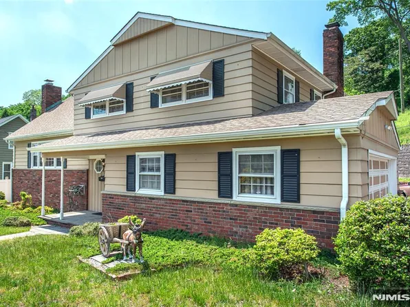 437 Southside Ave, Haledon, NJ 07508