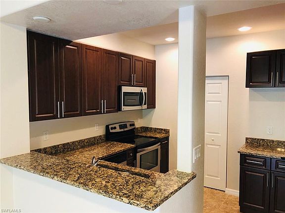 5th image of 13140 Bella Casa Cir APT 1142