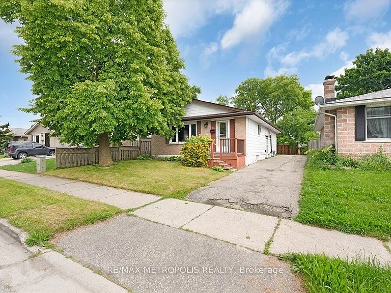 23 Silver Aspen Cres #MAIN — Photo 2