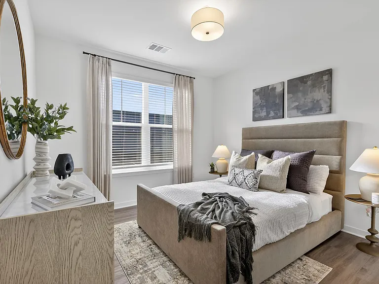 Switch Luxury Apartments — Photo 8